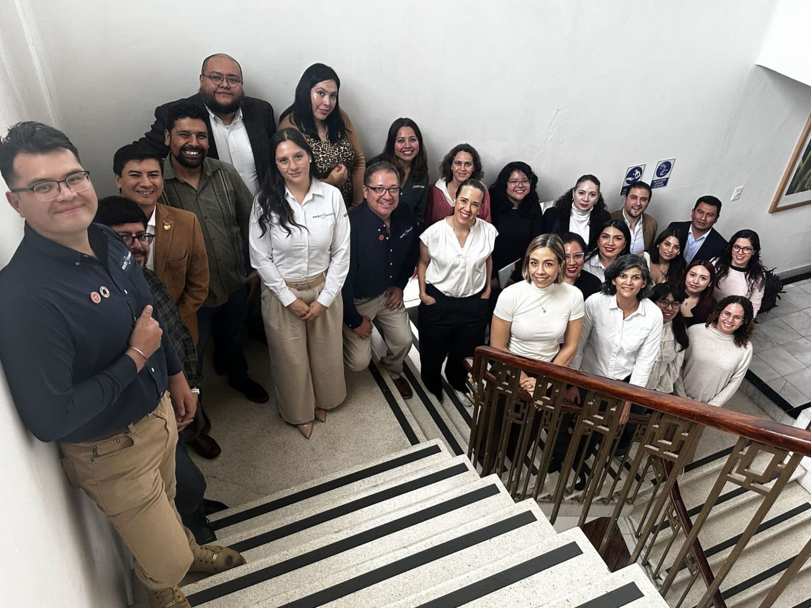 Integrantes de AMEBIN en una foto grupal